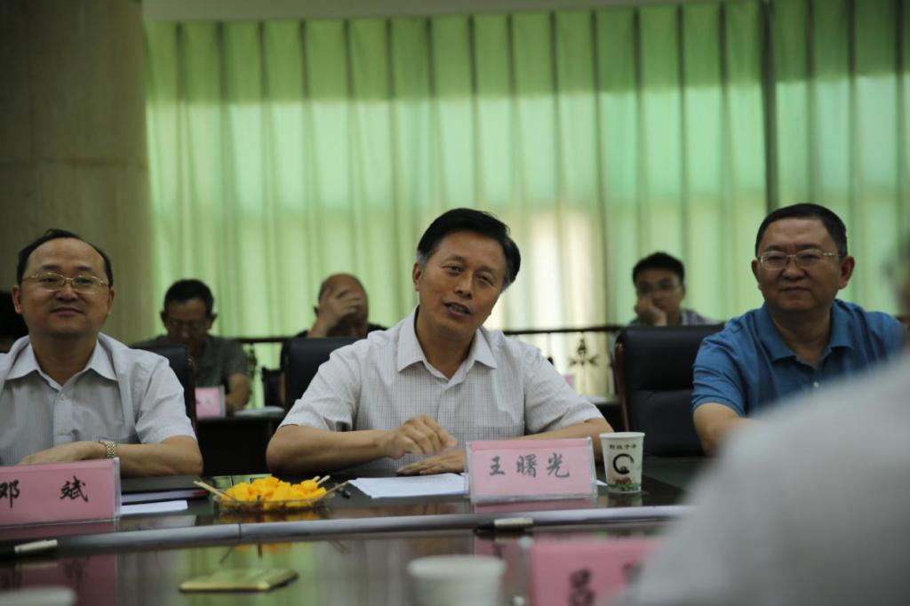 long8唯一官方网站党委副书记、校长王曙光致辞
